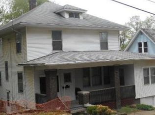 535 Lincoln Ct, Davenport, IA 52804