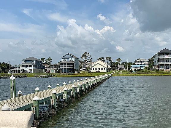 Community boat dock/pier
