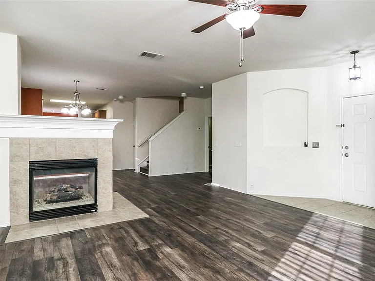 11232 Chaucer Dr — Photo 6