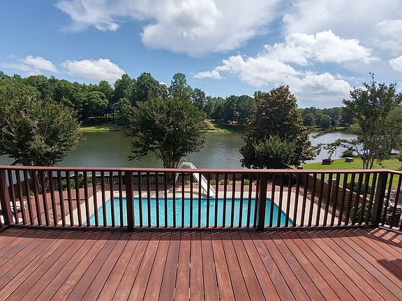 Large Deck Overlooking Pool 