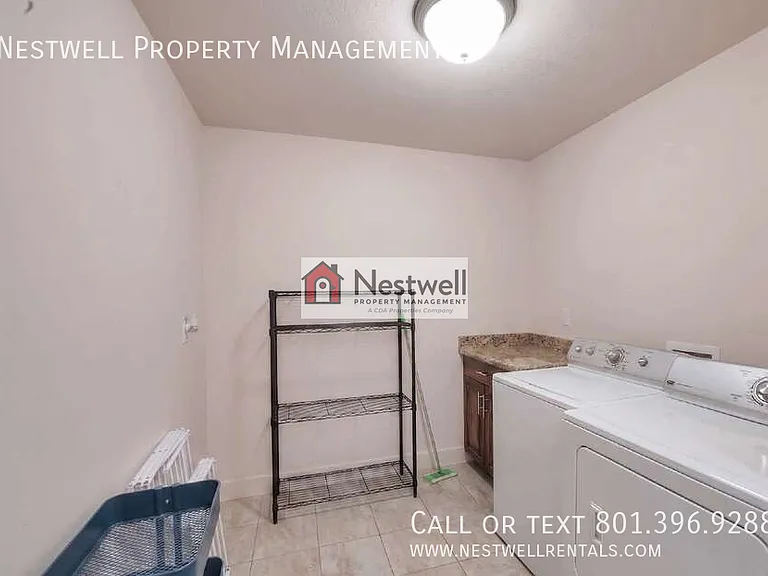 4159 N Fremont Dr — Photo 25
