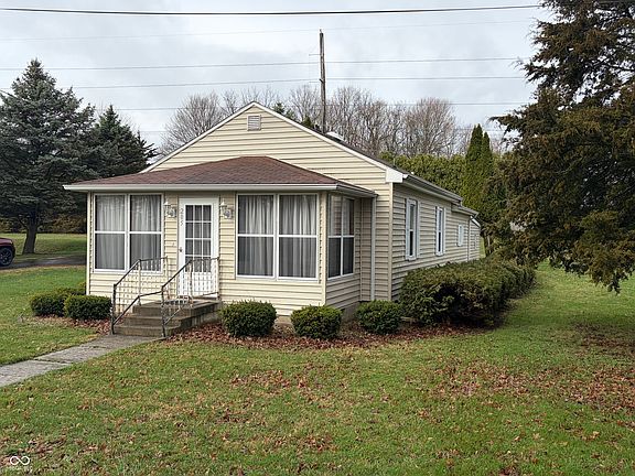 2nd image of 205 Maple St