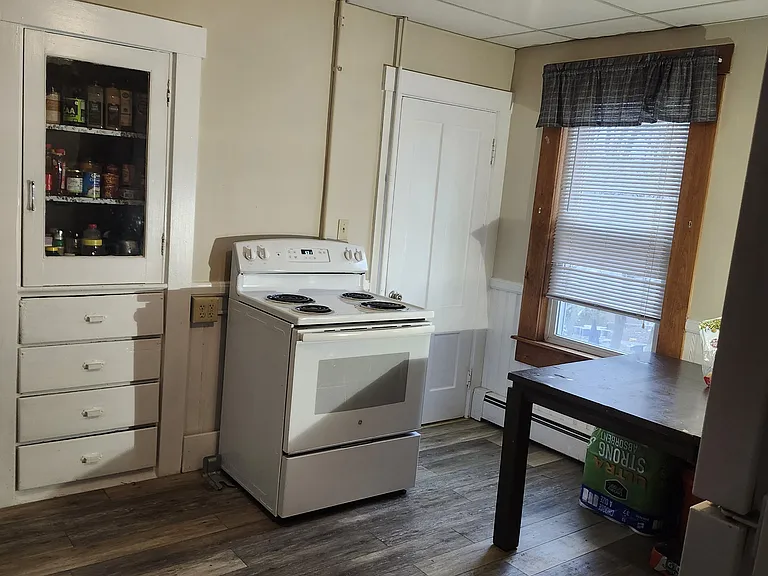 87 Branch St #2D — Photo 2