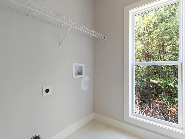 400 Ansley Dr — Photo 25