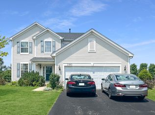 3180 Buchanan Ln, Montgomery, IL 60538