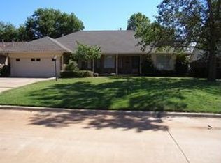 9008 Lakeaire Dr, Oklahoma City, OK 73132