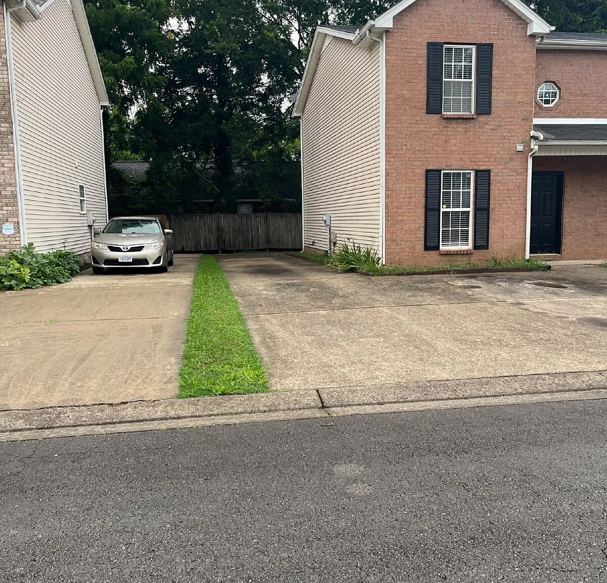 2 bed, 2.5 bath, 1290 sqft, $1,500 — Photo 2