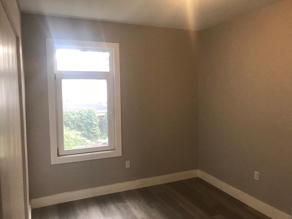 1st image of 254 22nd St Floor 1