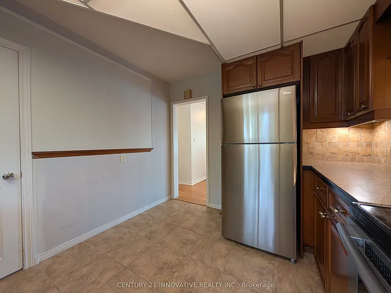 12 Kingsway Ct — Photo 12