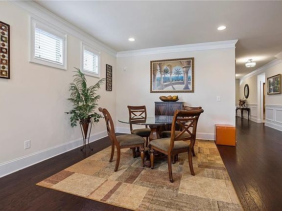 5th image of 1440 Dahlia Dr
