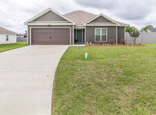 10 Cole Dr, Hawkinsville, GA 31036