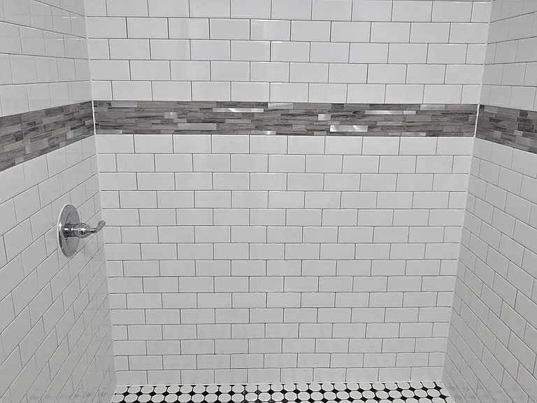 301 W 3rd St #9 — Photo 12