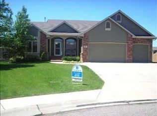 906 N Wisteria Cir, Derby, KS 67037