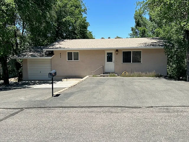 492 Bruces Corner St — Photo 1