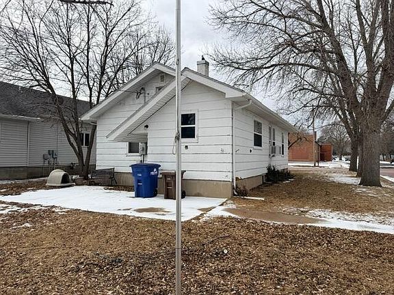 5th image of 1200 S Rowley St