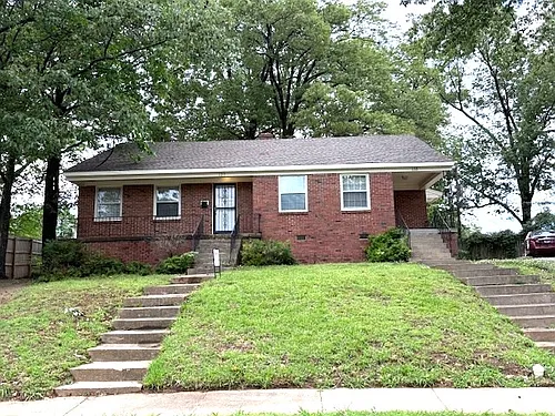 137 Roberta Dr Photo 1