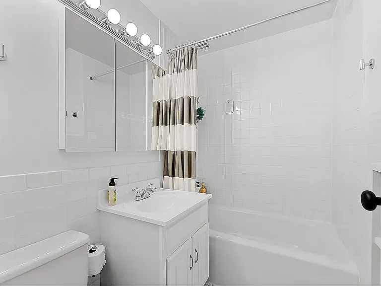 154 W 70th St #11M — Photo 7