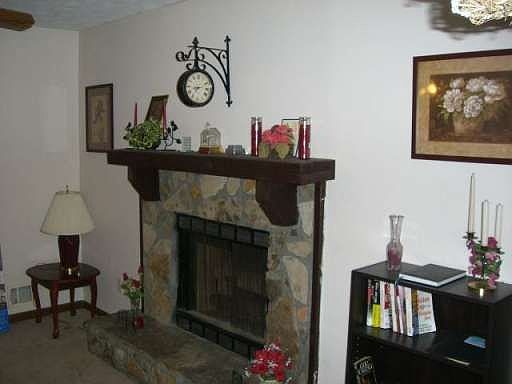 5th image of 4371 Gina Ct