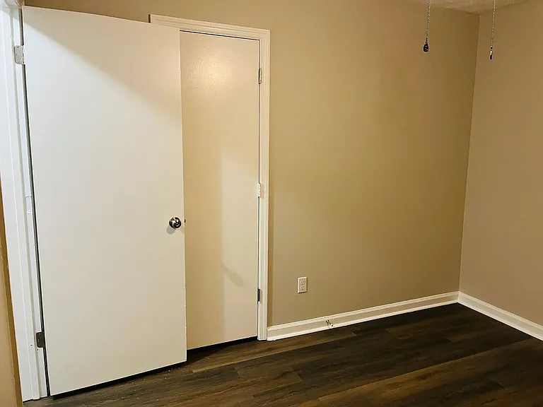 145 Pine Ter — Photo 17