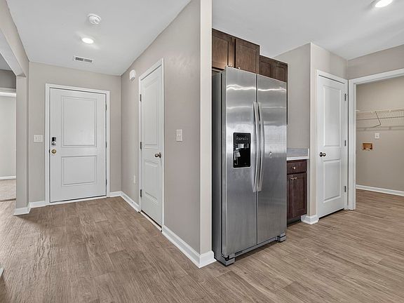 5th image of 408 Sage Cedar Place