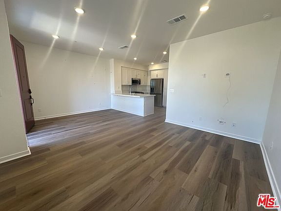 5th image of 1212 Vanhorn Ave