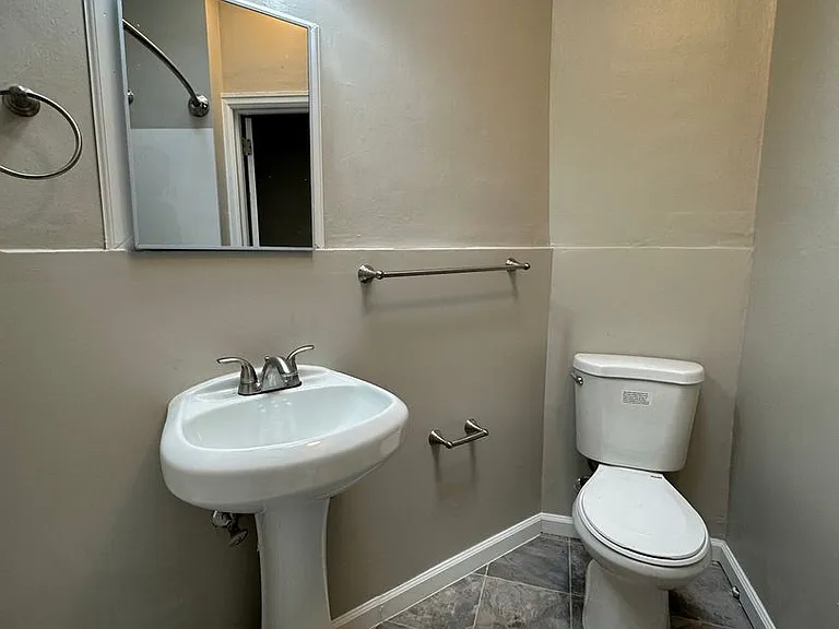 Greenside Manor — Photo 165