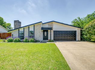 3113 Spring Grove Dr, Bedford, TX 76021