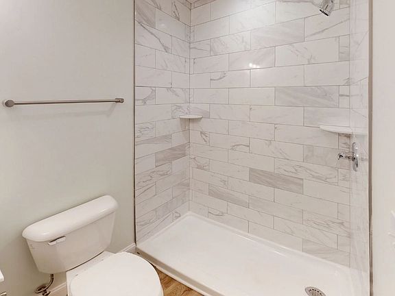 4th image of 1513 Forest Ave SW #A