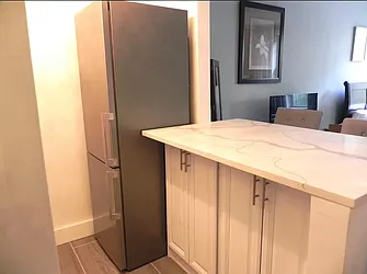 Rented by R New York