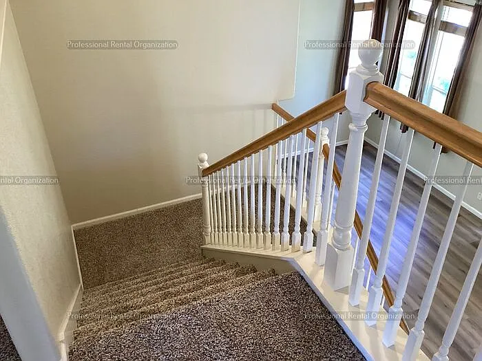 2921 W Creek Ln — Photo 12