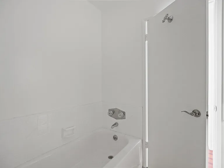 Blackburn Beverly by Wiseman — Photo 82