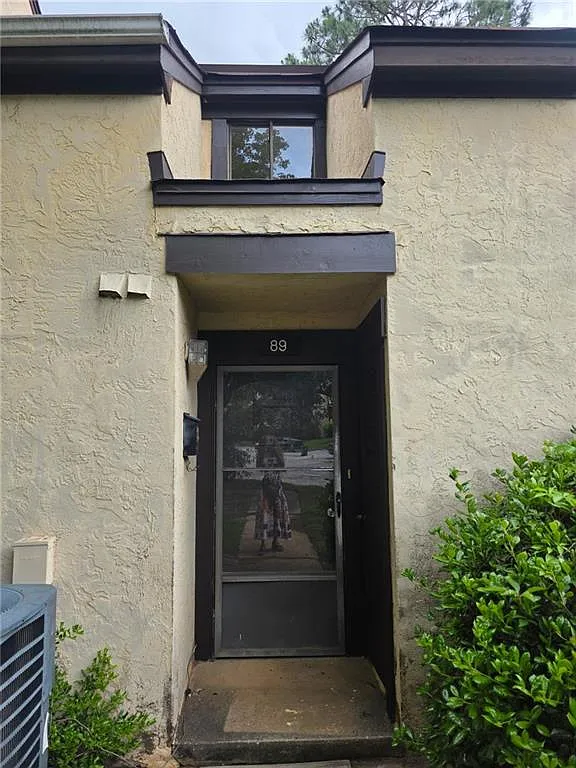2 bed, 1.5 bath, 1250 sqft, $1,400 — Photo 2