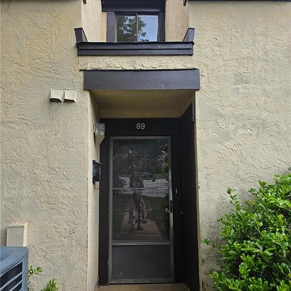 89 Tiburon Ct — Photo 2