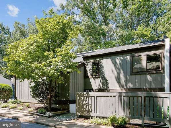 2407 Glade Bank Way, Reston, VA 20191