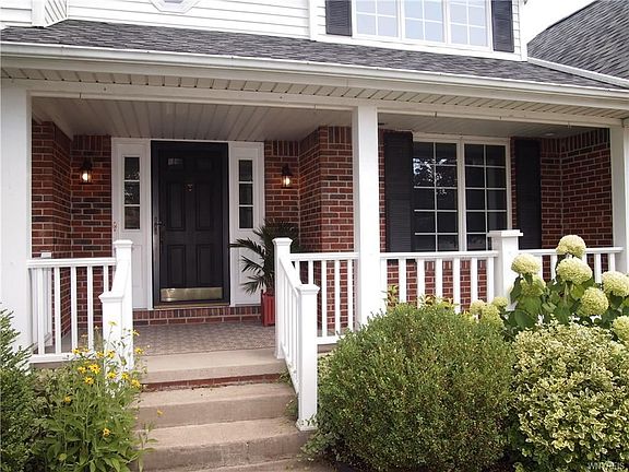 2nd image of 898 Thomas Fox Dr W