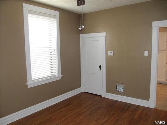 4th image of 6638 Elmer Ave