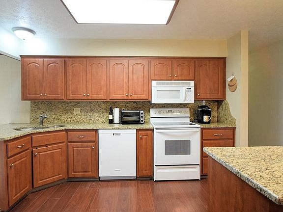 2nd image of 9897 Hawley Dr