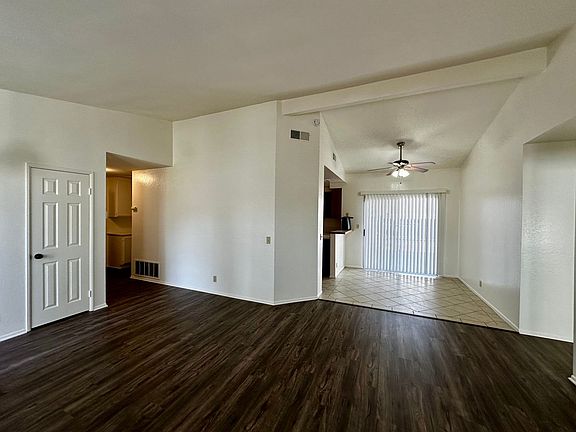 4th image of 25988 Bay Ave
