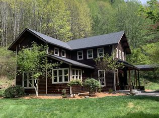 21485 E Hideaway Ln, Rhododendron, OR 97049