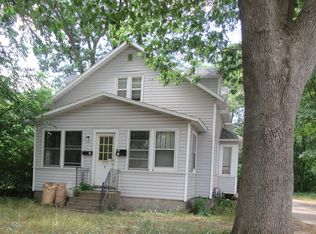 355 Roberts St, Muskegon, MI 49442