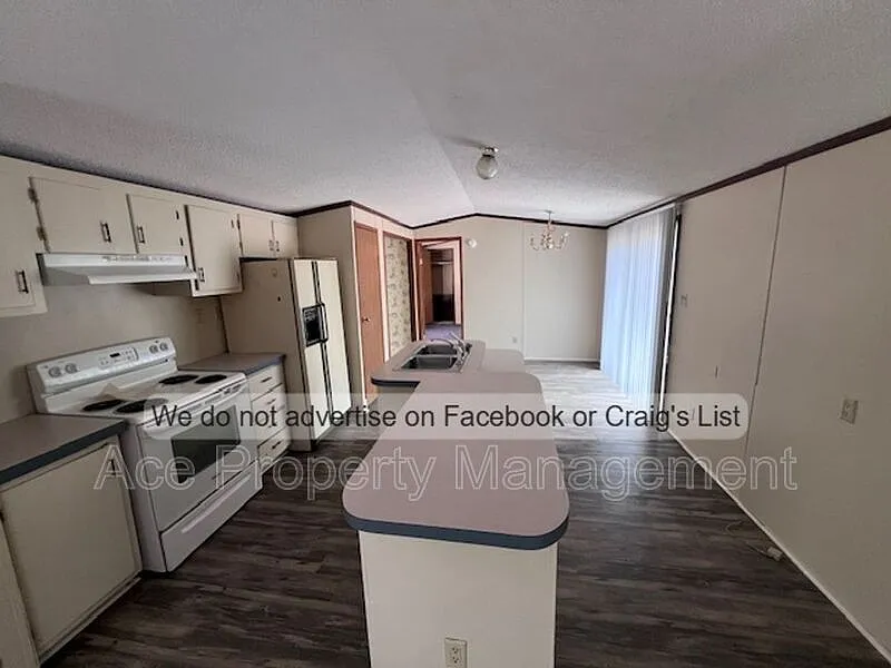 2 bed, 2.0 bath, 1100 sqft, $995 — Photo 3