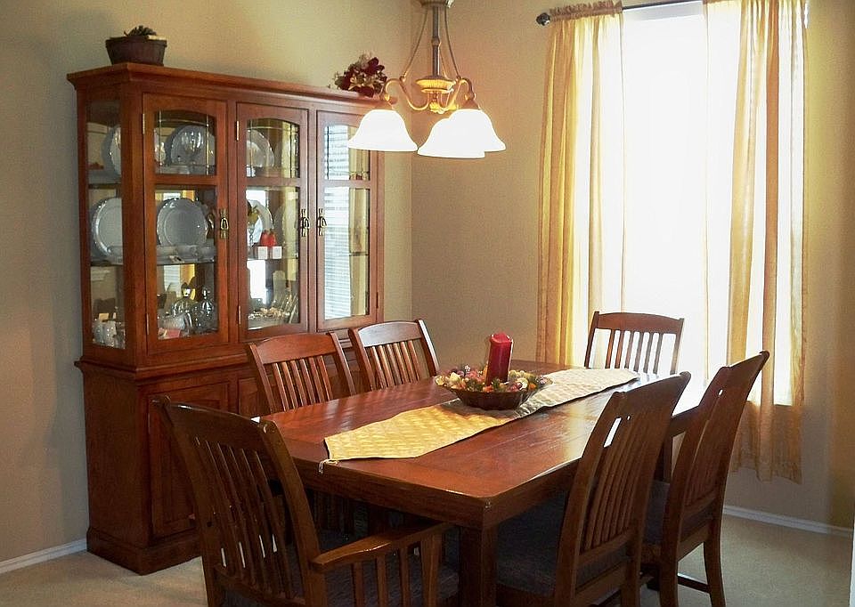 Formal Dining