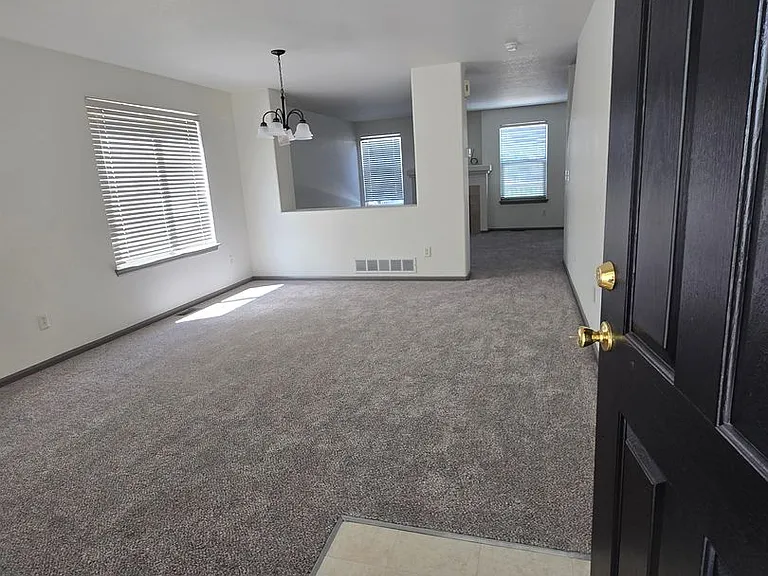 1653 Wagonwheel Dr — Photo 14