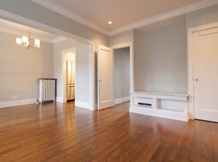 746 W Addison St #S3, Chicago, IL 60613