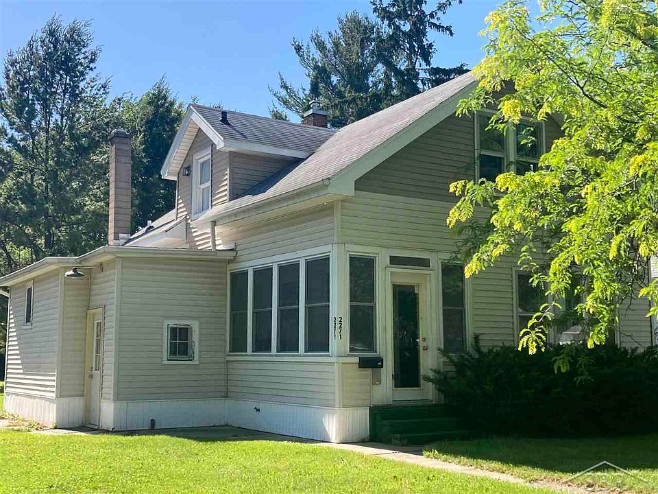 1st image of 2271 Blackmore St