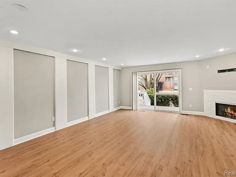 274 Main Sail Ct — Photo 11