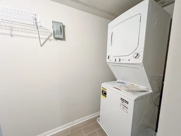 653 Ferrule Dr #B — Photo 11