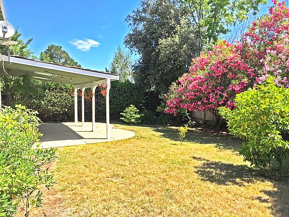 2nd image of 10836 Linda Vista Dr