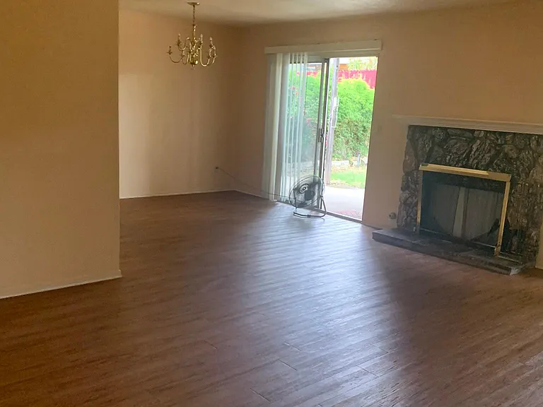 1217 Bunker Hill Dr — Photo 6
