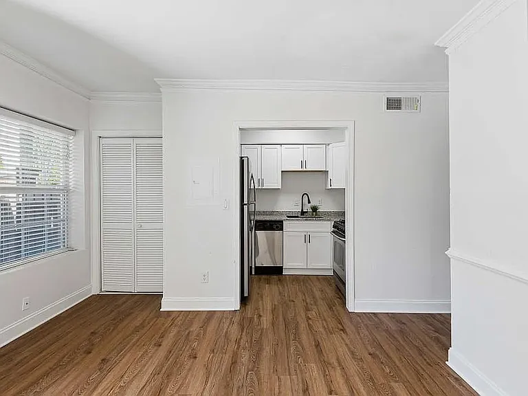 6980 Roswell Rd #C13 — Photo 5